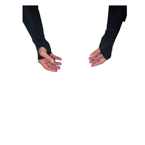 Free people oversized V-neck sweater with some whole sleeves , black size XS - Picture 5 of 5